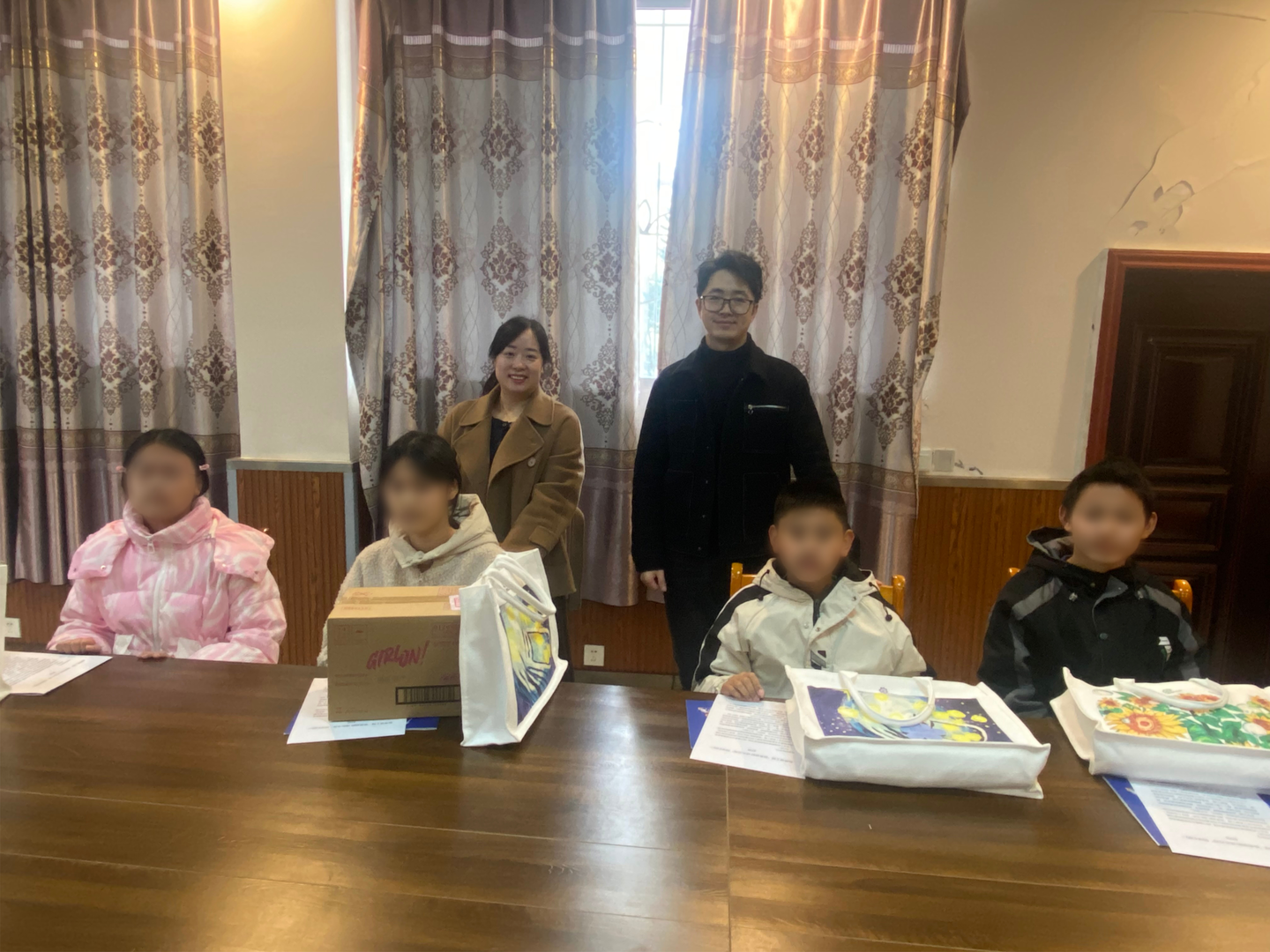 成长方舟项目走访受助学生家庭